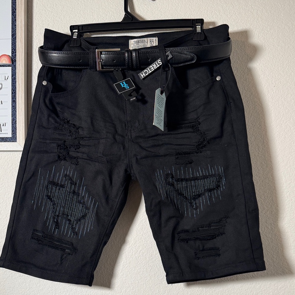 Black Distressed Men Shorts with Belt